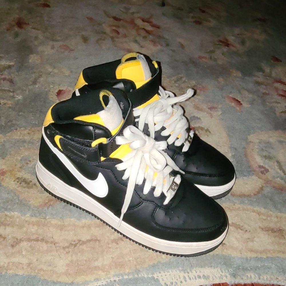 Black and Yellow Air Force 1 6.5y high top 314195-012